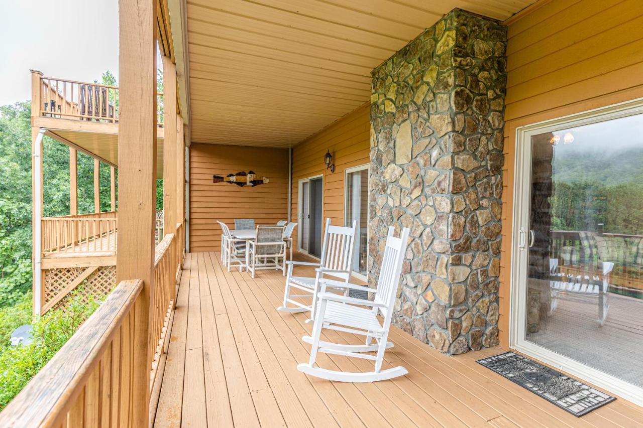 Condo With Stunning Mountain And 6Th Green Views Near Harrahs Cherokee Bryson City Whittier Kültér fotó