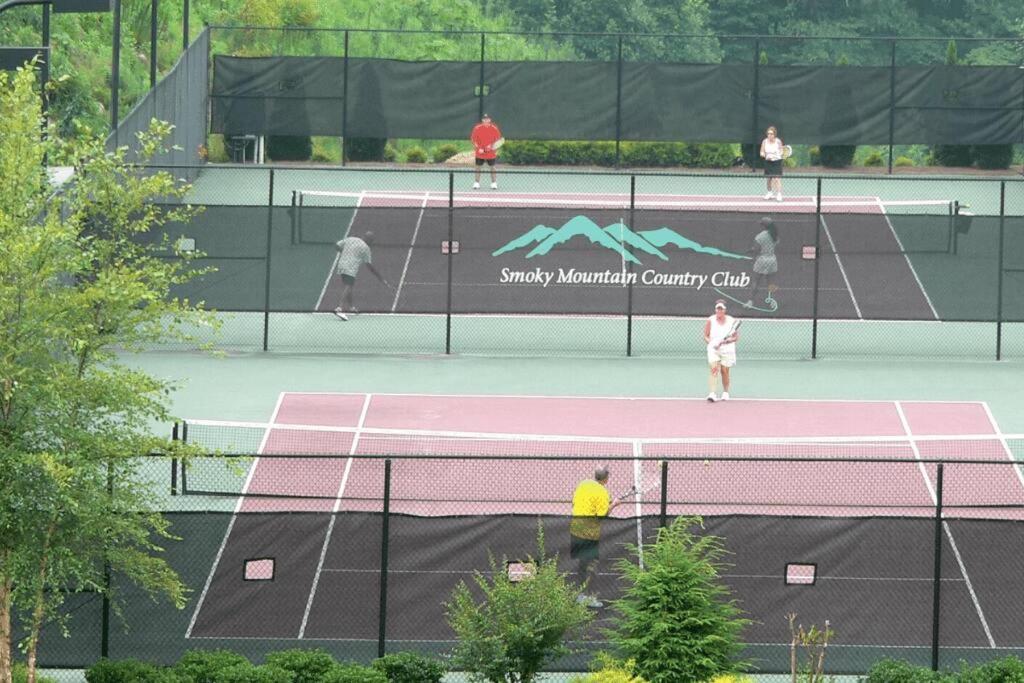 Condo With Stunning Mountain And 6Th Green Views Near Harrahs Cherokee Bryson City Whittier Kültér fotó
